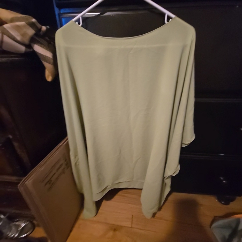 Bathing suit cover up. Light green. L.